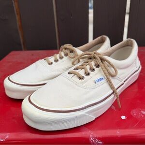Vans Style 95 Beige Canvas Sneakers